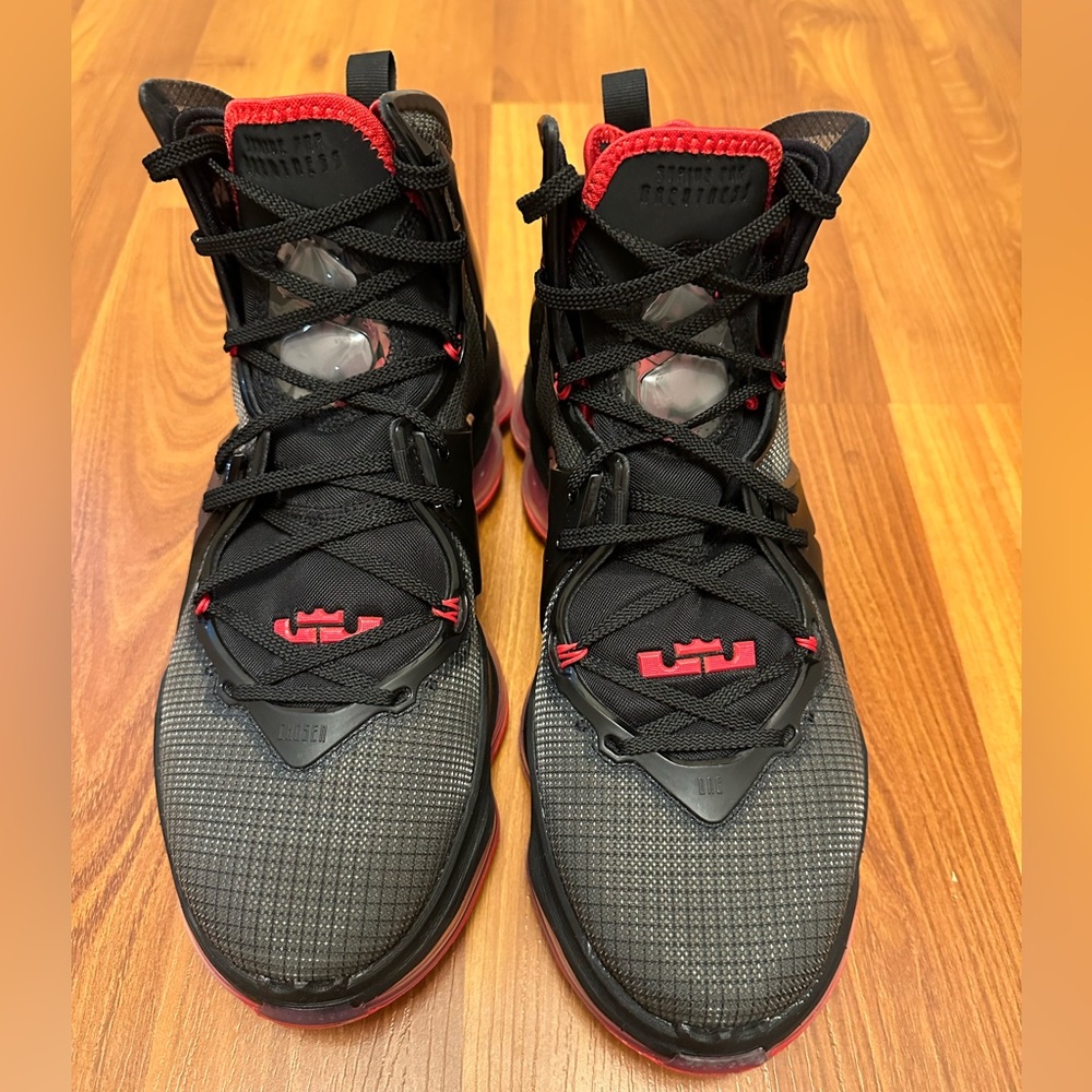 Nike LeBron 19 'Bred' CZ0203-001, Black/Red, Size US 10.5 - Picture 2 of 12